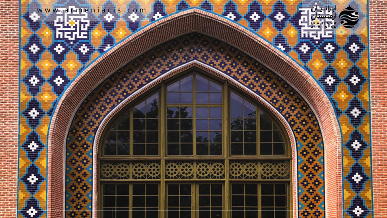 کاشی‌های مسجد کبود